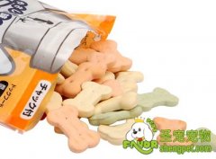 给狗狗选购狗粮的方法