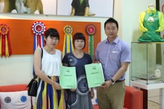 浙江义乌的江女士成功加盟圣宠宠物连锁