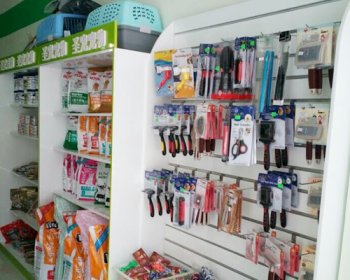 圣宠盐城响水县宠物店产品展示区