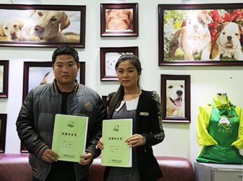 河南陈先生成功签约圣宠宠物连锁店