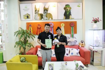 辽宁朝阳吴先生成功签约圣宠宠物连锁店