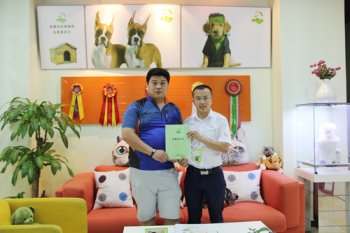 吉林延边刘先生成功签约圣宠宠物连锁店