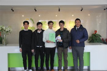 喜报：广东深圳陈先生成功签约圣宠形象店