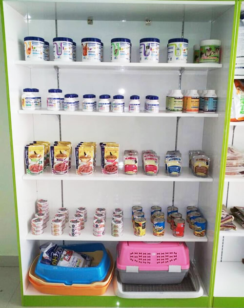 圣宠盐城响水县宠物店产品展示区