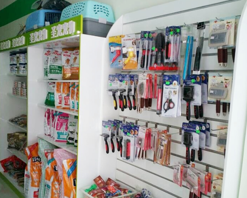 圣宠盐城响水县宠物店产品展示区