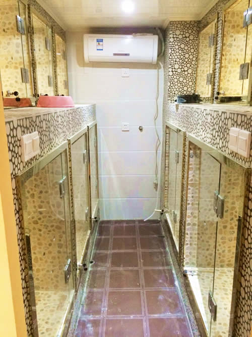 圣宠贵阳中天会展城宠物店宠物寄养区