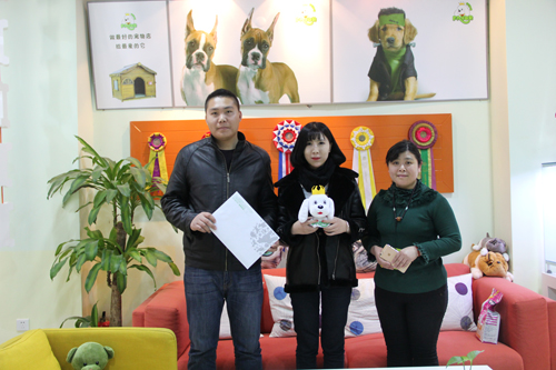 燕郊于女士成功签约圣宠宠物连锁店