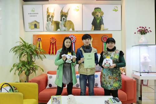 江西南昌魏先生成功签约圣宠宠物连锁店