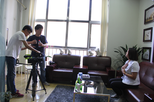 快乐宠物(中国唯一宠物电视台)走进圣宠并采访