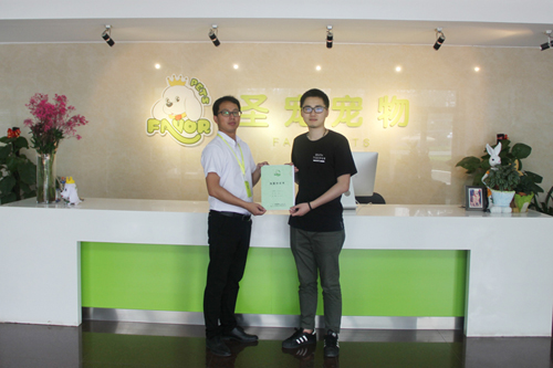 祝贺圣宠新“家”盟商，重庆赵先生成功签约圣宠轻新店！